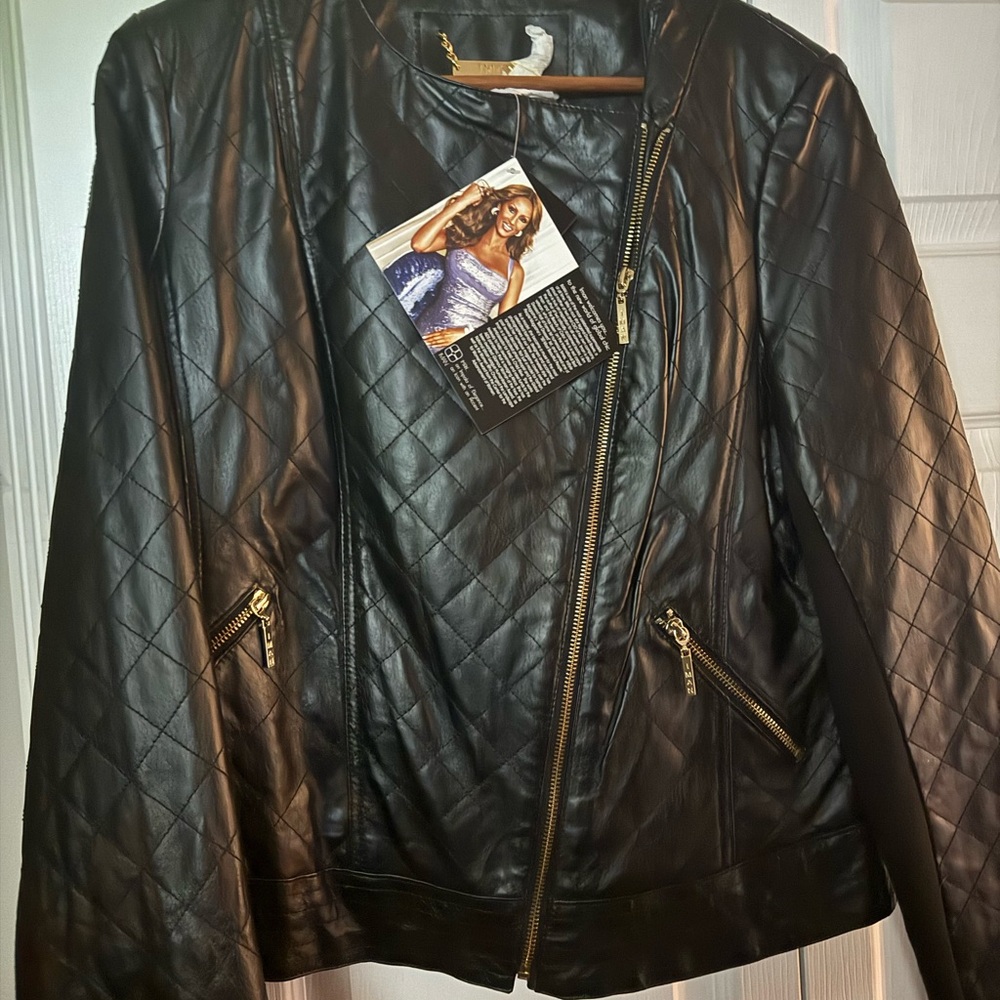 *NEW* IMAN Black Quilted Faux-Leather Jacket - Picture 2 of 3